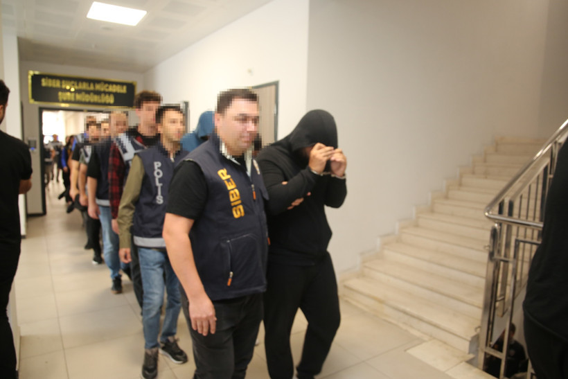 Sahte ilanlarla dolandırdılar; 2 milyon lira vurgun yapan çeteye operasyon! - Resim : 2