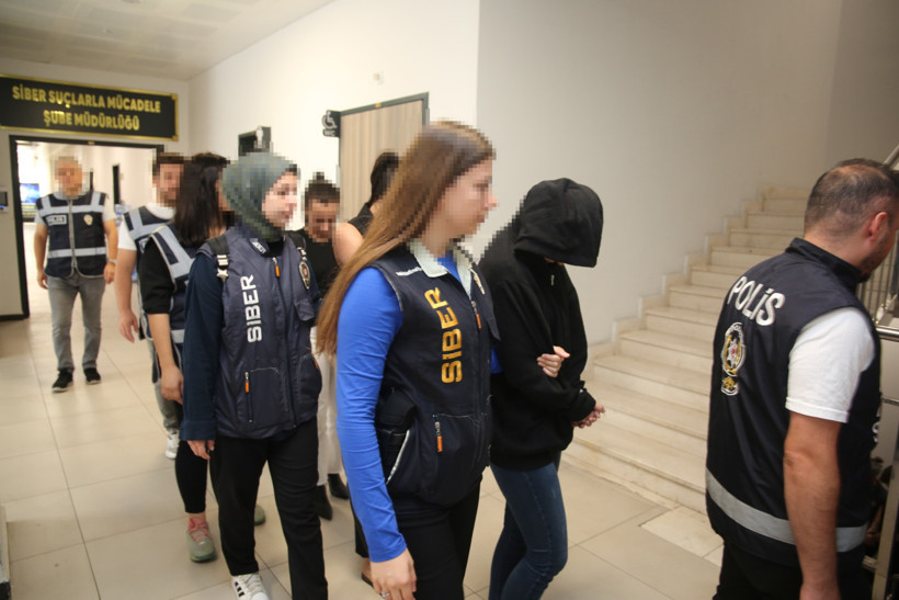 Sahte ilanlarla dolandırdılar; 2 milyon lira vurgun yapan çeteye operasyon! - Resim : 3