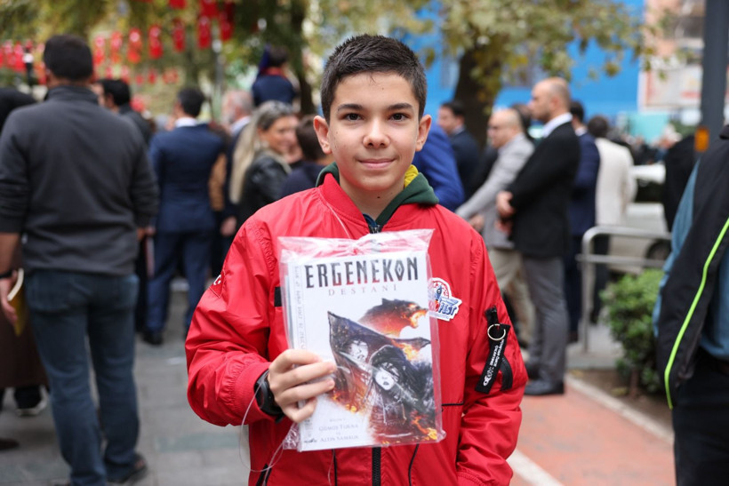 5 bin kitap toplandı; Kocaeli’de ağaçlar yeniden kitap açtı! - Resim: 17