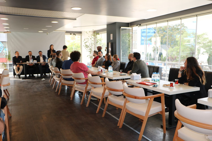 Zafer Partisi'nden Gebze'de üye buluşması - Resim : 2