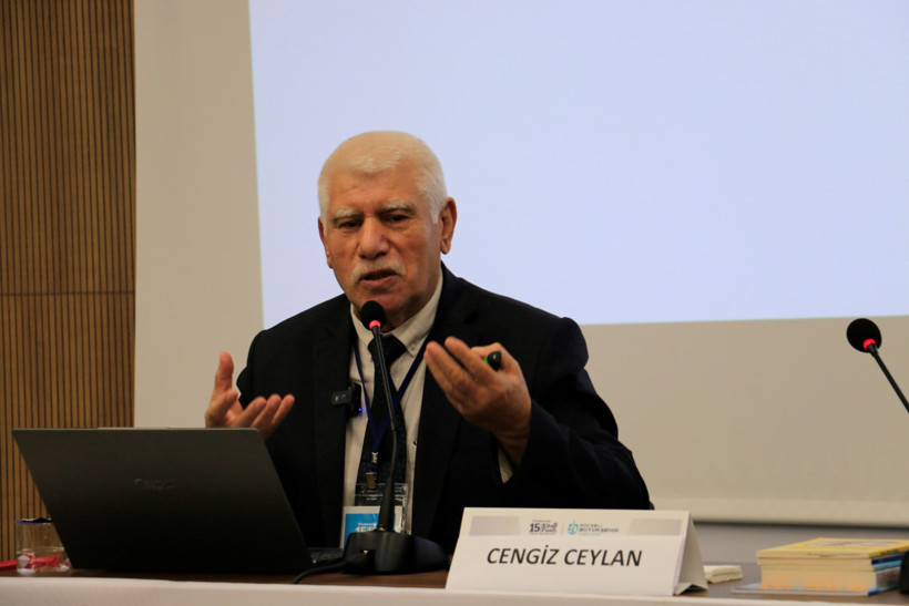 Kocaeli'de yazarlar geçidi... "Çocuklarımıza okumayı sevdirmeliyiz" - Resim : 3