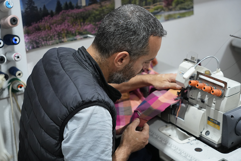 31 yıldır terzilik yapıyor... Çırak yok endişe var! - Resim : 3