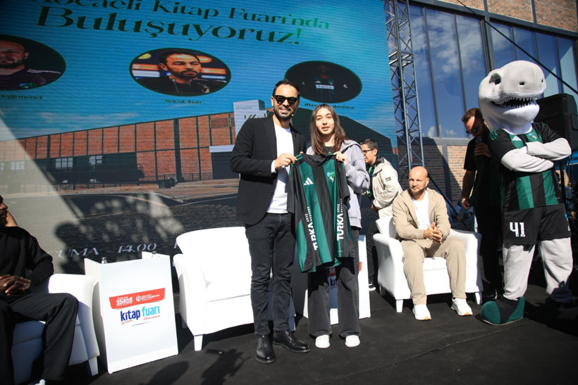 Kitap Fuarı’nda Kocaelisporlulara arzular şelale! - Resim : 6