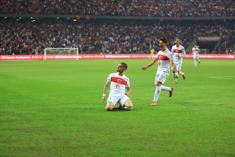 Türkiye ilk yarıda Gürcistan'ı sahadan sildi! - Resim : 2