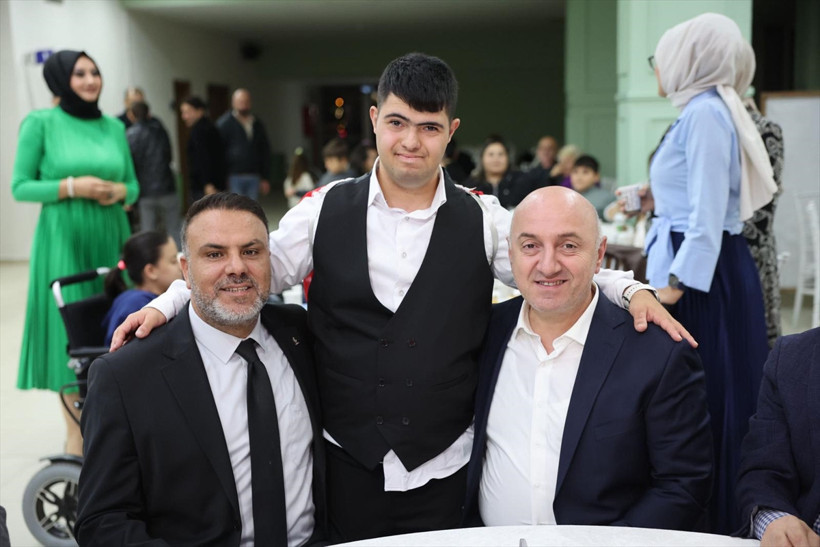 Down sendromlu gencin asker olma hayali gerçekleşti - Resim : 3