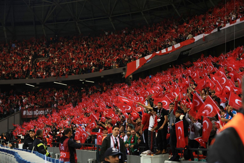 Kocaeli Kırmızı Beyaz! İşte müthiş tribün fotoğrafları - Resim: 16