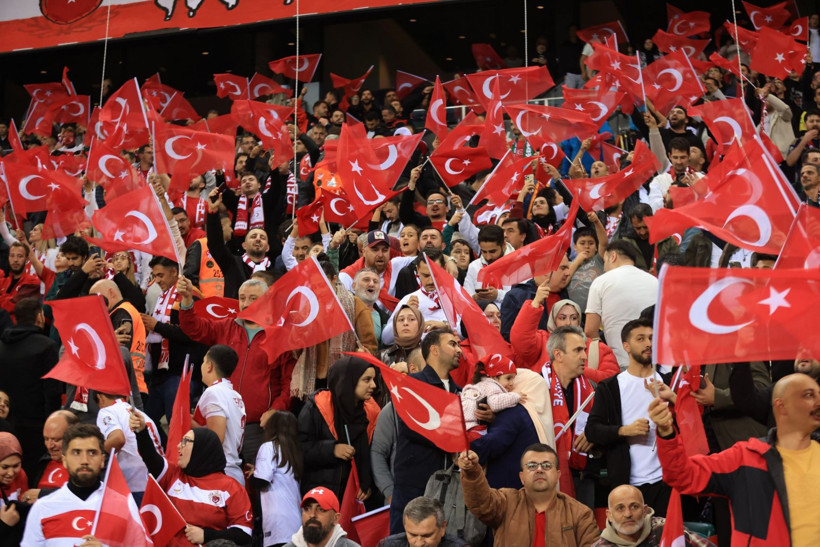 Kocaeli Kırmızı Beyaz! İşte müthiş tribün fotoğrafları - Resim: 18