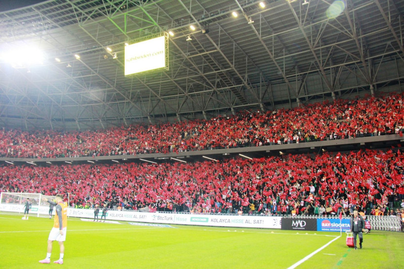 Kocaeli Kırmızı Beyaz! İşte müthiş tribün fotoğrafları - Resim: 63