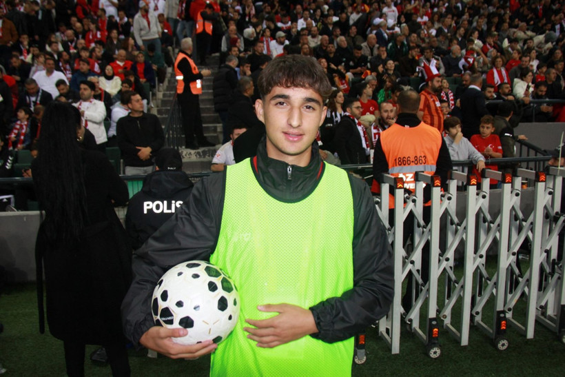 Kocaeli Kırmızı Beyaz! İşte müthiş tribün fotoğrafları - Resim: 70