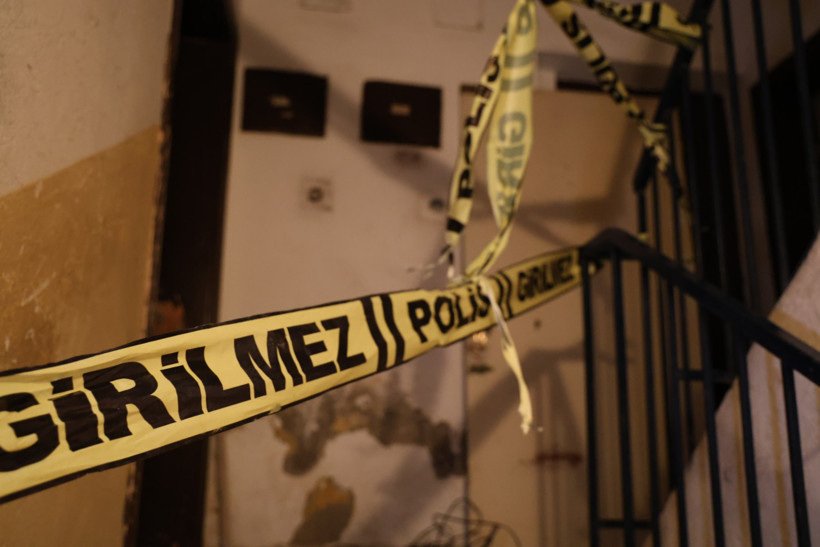 Akıl almaz olay! Annesinin cesediyle 1 ay yaşadı - Resim : 1