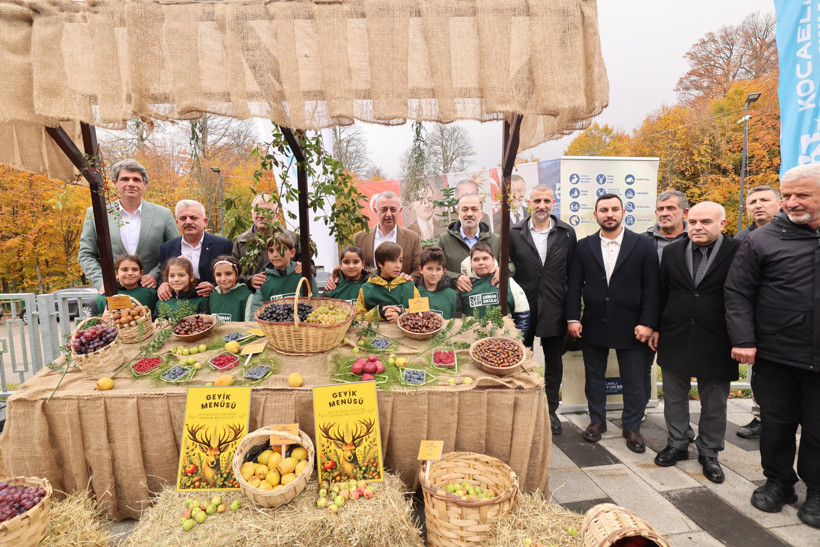 Kocaeli Büyükşehir Belediyesi'nden doğaya 7 yeni kızıl geyik daha - Resim : 3