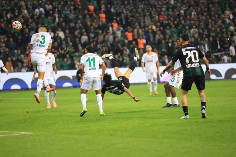 Kocaelispor, Alanyaspor’u 2-0 mağlup etti - Resim : 1