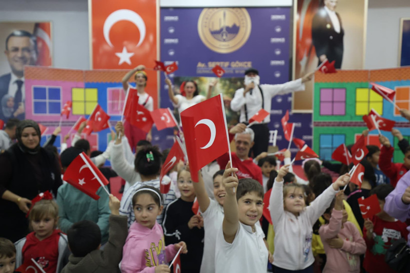 Derince'de çocuklar Cumhuriyet coşkusu yaşadı - Resim : 3