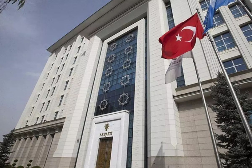 AK Parti İstanbul'da istifa depremi! - Resim: 4