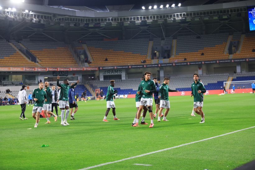 Başakşehir – Kocaelispor: 1-0 (MAÇ SONUCU) - Resim : 24