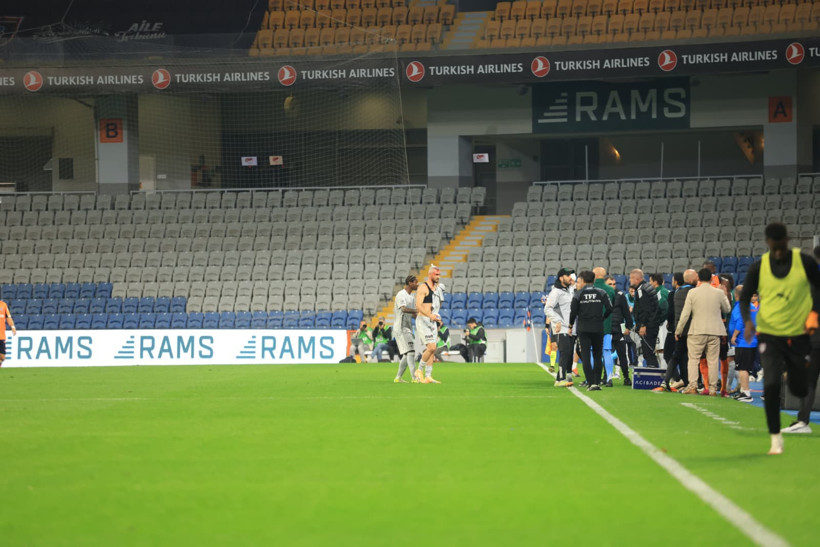 Başakşehir – Kocaelispor: 1-0 (MAÇ SONUCU) - Resim : 15