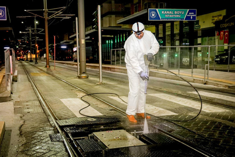Tramvayda gündüz ulaşım, gece bakım - Resim : 1