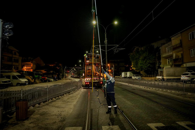 Tramvayda gündüz ulaşım, gece bakım - Resim : 2