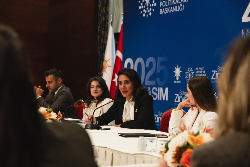 Gelecek için çözüm önerileri; AK Parti'den Şehircilik Zirvesi - Resim : 1