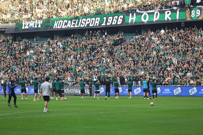 Kocaelispor - Galatasaray: 1-0 (MAÇ SONUCU) - Resim : 7