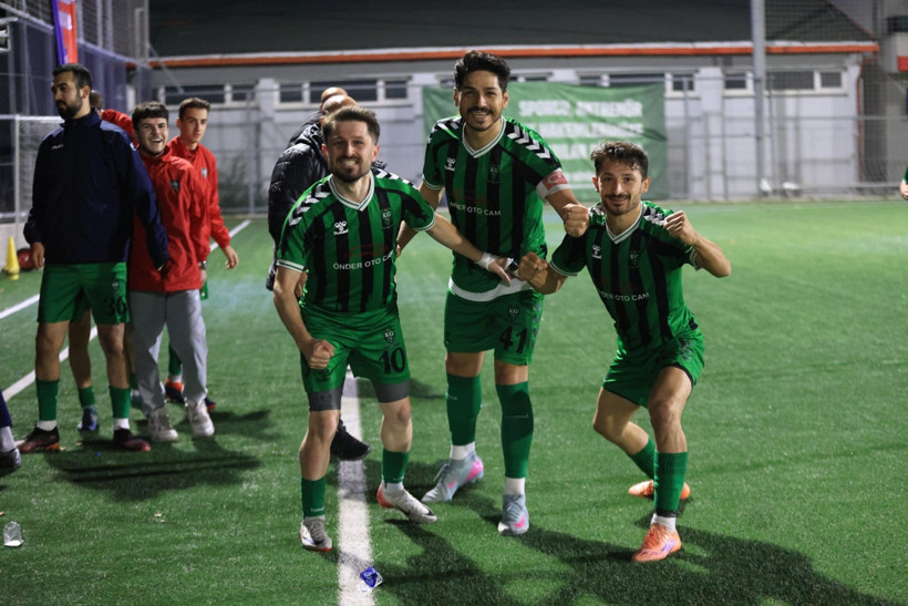 Karatepe’de Ferdi’nin günü! ŞOV YAPTI ŞOV! “5-0” - Resim : 1