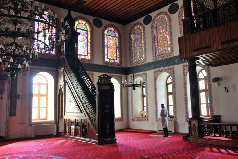 3 kez deprem, 2 kez de yangın; Defalarca yıkıldı, yeniden yapıldı! - Resim : 5