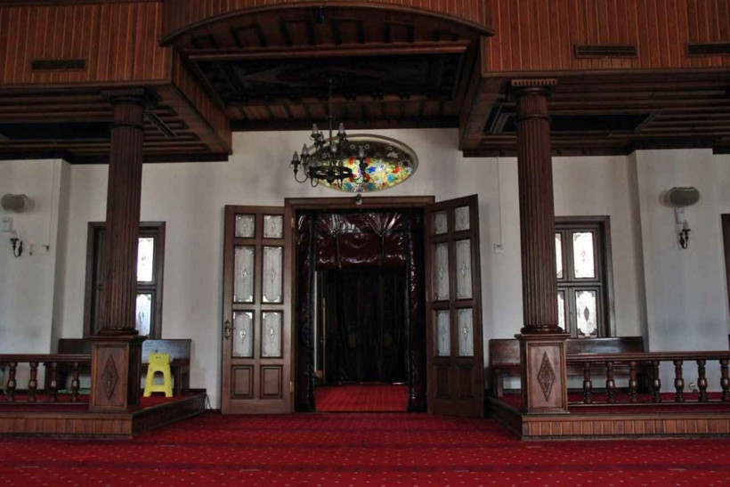 3 kez deprem, 2 kez de yangın; Defalarca yıkıldı, yeniden yapıldı! - Resim : 4