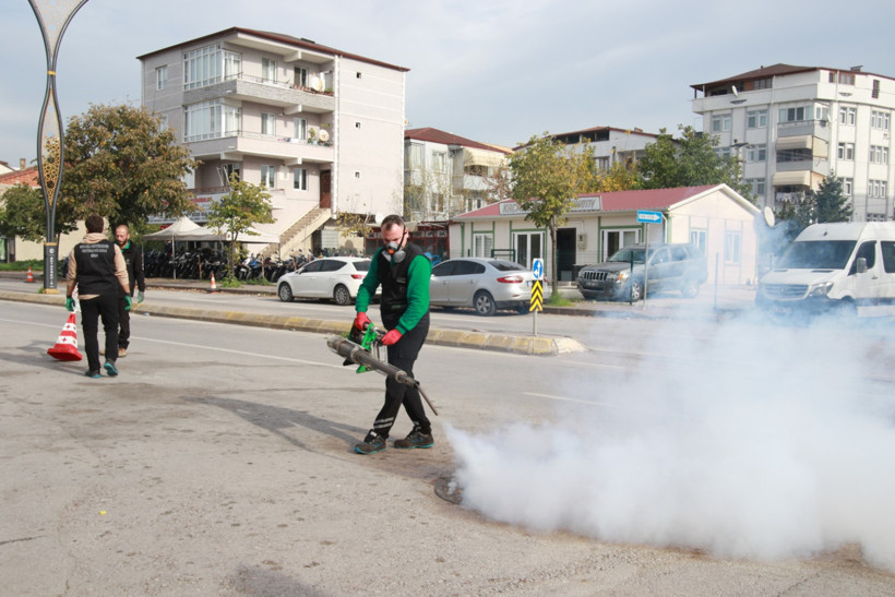 Kocaeli'de sinekle mücadele devam ediyor! - Resim : 1