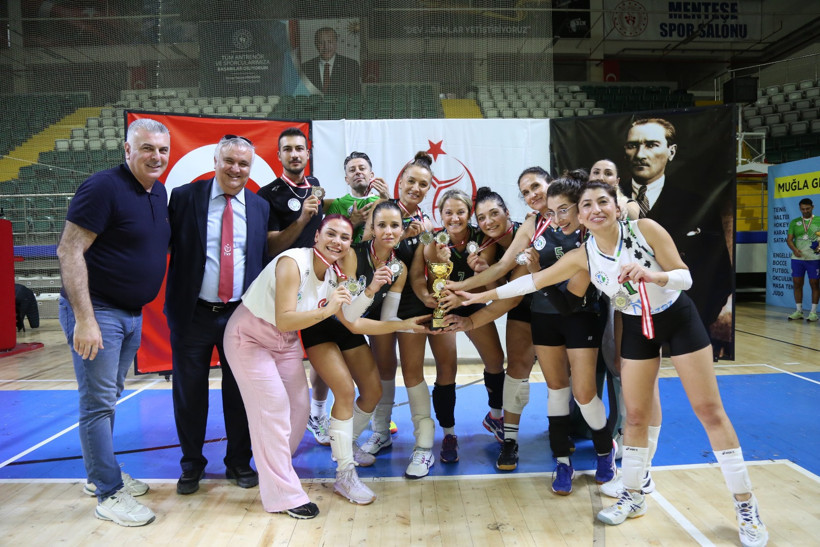 İzmit Belediyespor’un Sultanları ve Efeleri çok büyük iş başardı! - Resim : 7