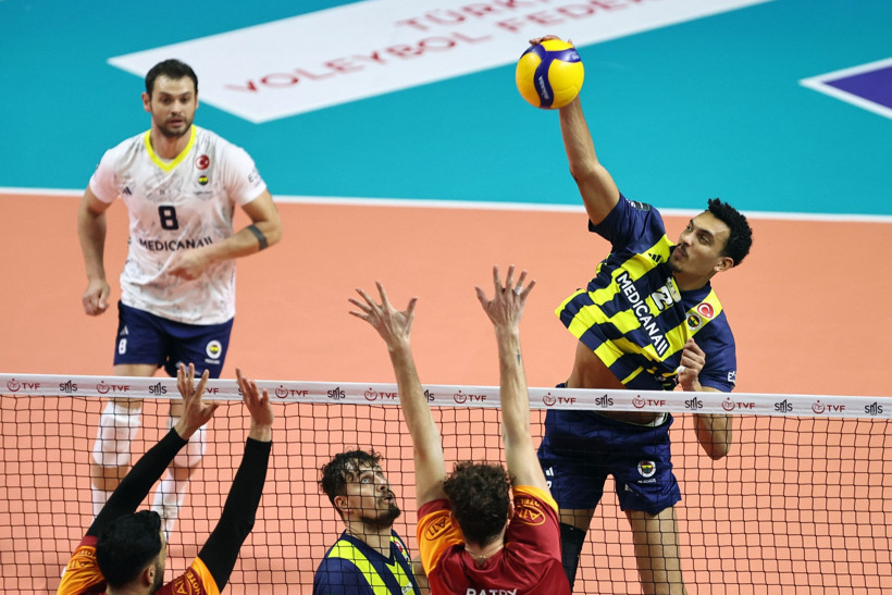 Voleybolda derbi Galatasaray’ın “2-3” - Resim : 1