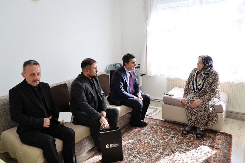 Kocaeli genelinde taziye hizmeti... Kapı kapı dolaşıyorlar - Resim : 1