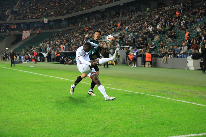 KOCAELİSPOR - GENÇLERBİRLİĞİ: 1-0 (MAÇ SONUCU) - Resim : 2