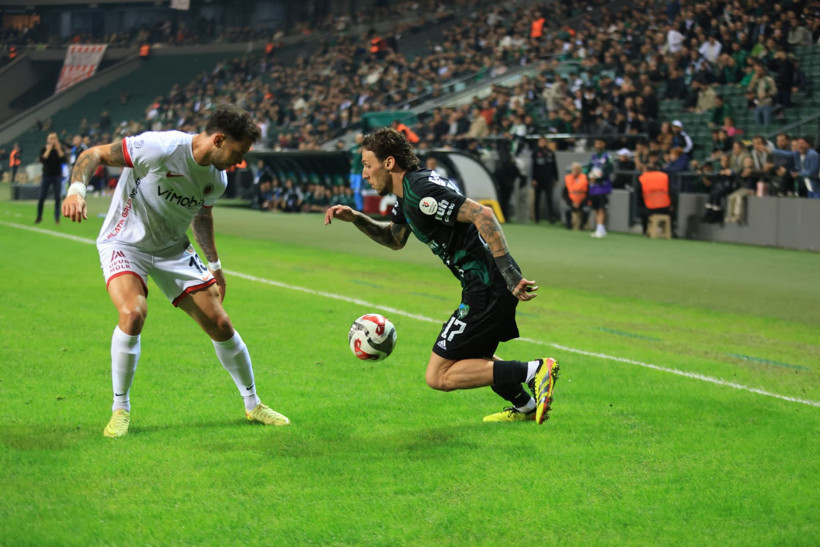 KOCAELİSPOR - GENÇLERBİRLİĞİ: 1-0 (MAÇ SONUCU) - Resim : 5