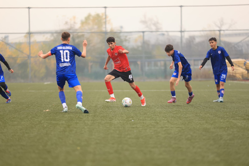 Kullarspor U-16, Pendik’in gözünün yaşına bakmadı “2-0” - Resim : 6