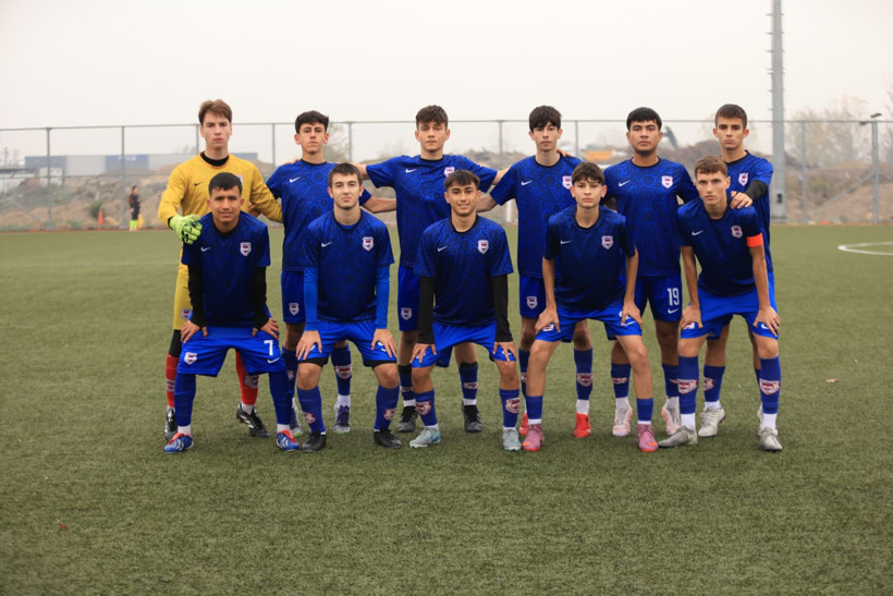 Kullarspor U-16, Pendik’in gözünün yaşına bakmadı “2-0” - Resim : 8