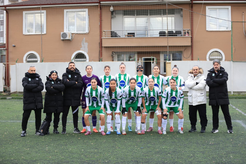 Kocaeli Kadın, Dudullu’ya mağlup oldu! “1-3” - Resim : 2