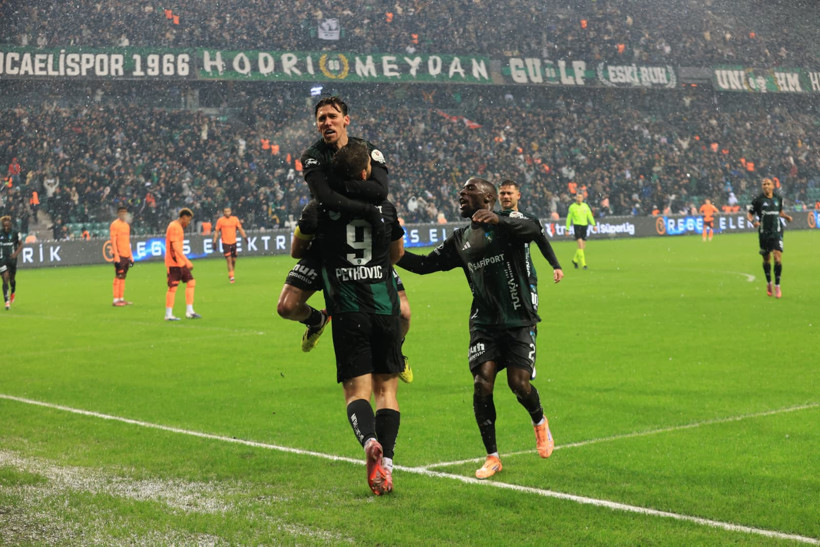 Kocaelispor-Trabzonspor: 1-2 (MAÇ SONUCU) - Resim : 2