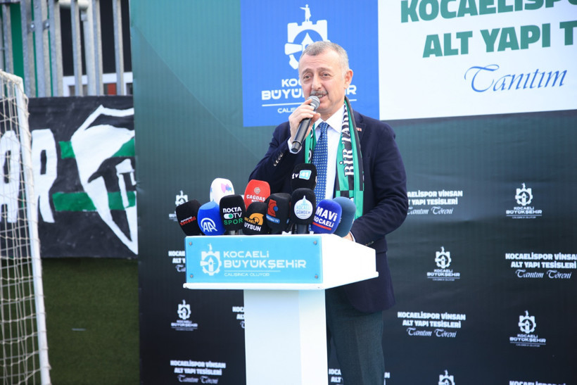 Tahir Büyükakın: Kulübe yakışan tesisler yolda! - Resim : 1