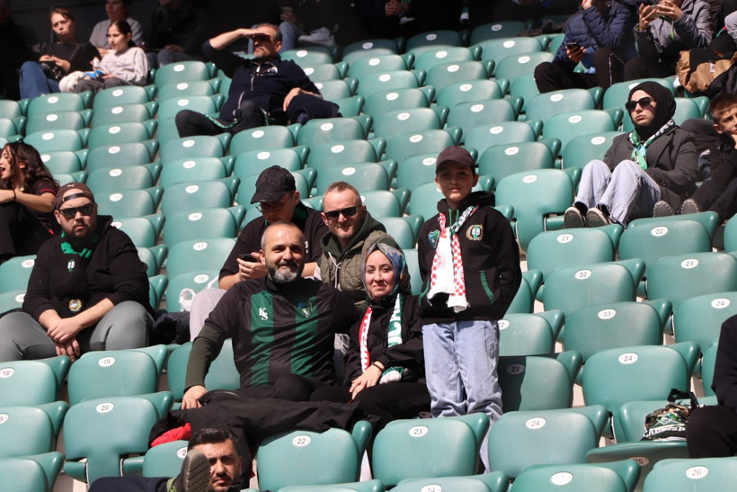 Tribünde hayat var! - Resim: 4