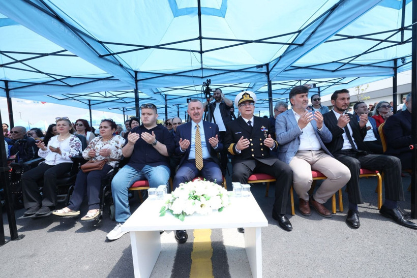 Önce konvoy sonra halay; Çakı gibi asker oldular! - Resim: 19