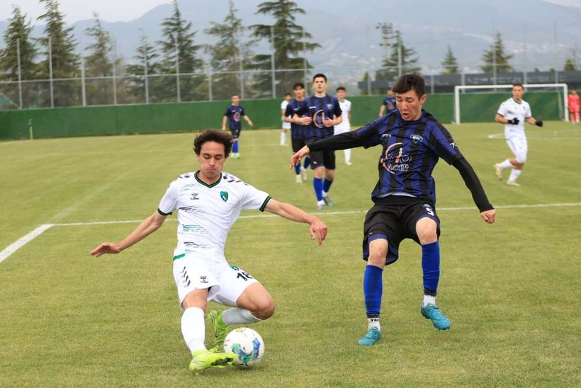 Ağabeylerinden sonra gençler de şampiyonluğa koşuyor! “6-0” - Resim: 12