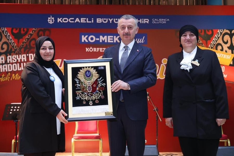 KOMEK sergisinde Türk dünyası rüzgarı esti - Resim : 5