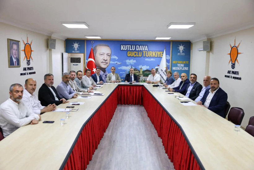 Şahin Talus, ilçe başkanları topladı... Yaz dönemi... - Resim : 3