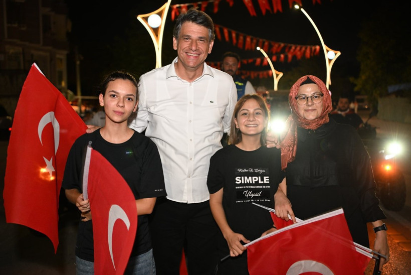 Zafer Bayramı Kartepe'de coşkuyla kutlandı - Resim : 2