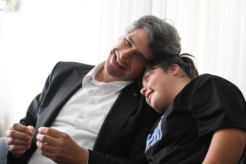 Kocaman yürekli başkan! - Resim : 2