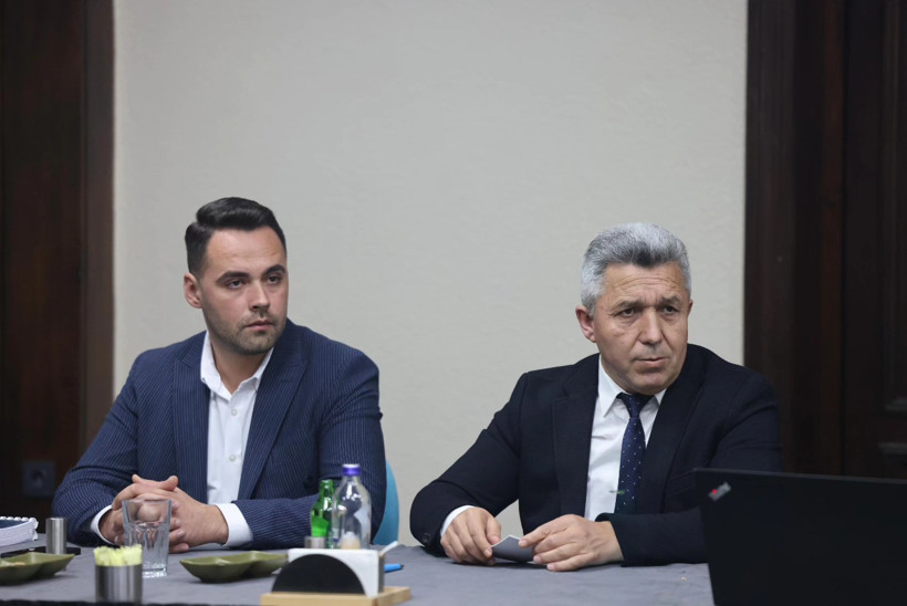 AK Parti’den 8 ilçe için önemli toplantı! - Resim : 4