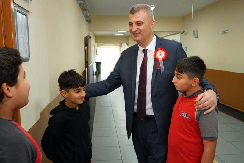 Gölcük'te Öğretmenler Günü törenlerle kutlandı - Resim : 4