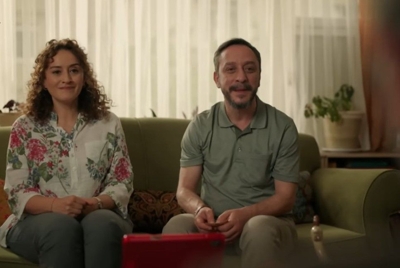 Aile Saadeti 2 Bölüm Fragmanı Gönül İle Murat'ın Aşkı Başladı! ATV Aile Saadeti Yeni Bölüm Tanıtım - Resim: 4