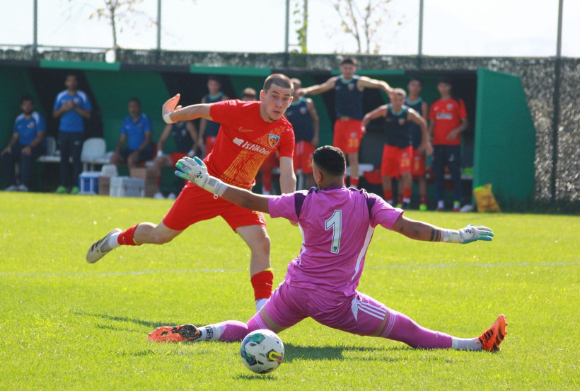 Gençler üzdü - Resim : 3