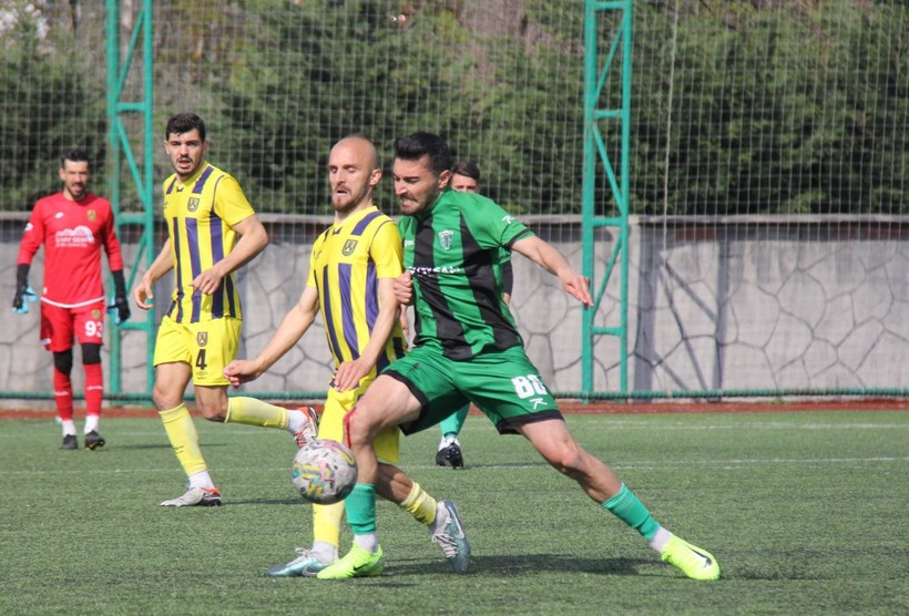 Karamürselspor - Çayırovaspor maçının fotoğrafları - Resim: 66